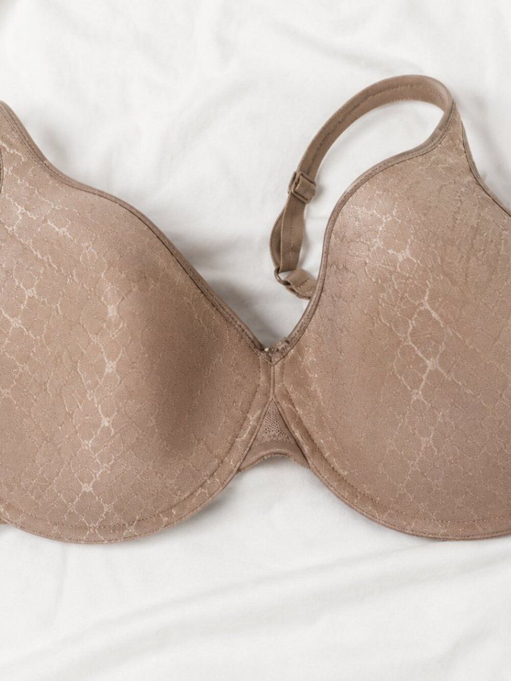 Olga 42D Nude Beige Textured Underwire Molded Cup Bra